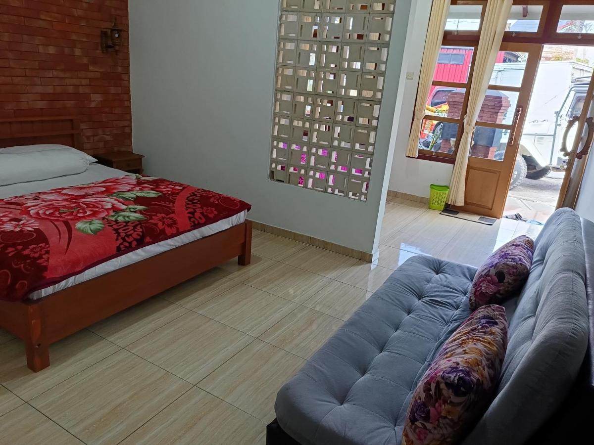 Warung Rizka Apartment Ngadisari Exterior photo
